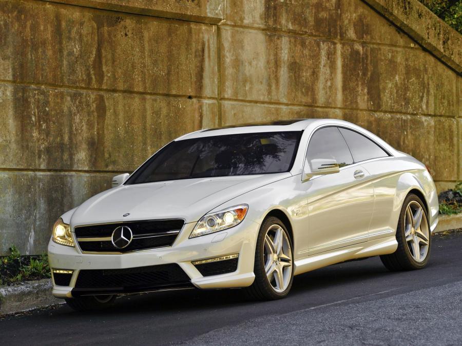  Mercedes-Benz CL63 AMG 2010 года  (US) (фото 13 из 21)